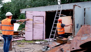 Демонтаж гаражей в Дагестанских Огнях, цена от 1738 руб. – услуги под ключ от 2Землекопа-Дгс